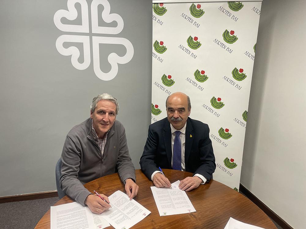 Acuerdo entre Caritas Euskadi y la Fundación Aurten Bai